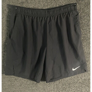 Nike Shorts Men’s XXL Black Nylon Lightweight Pockets Activewear